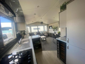 Caravan Phoenix